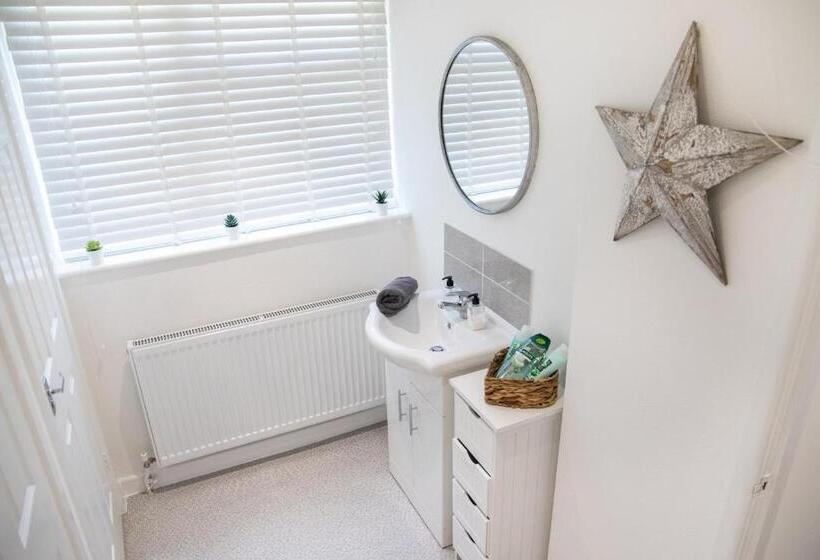 مبيت وإفطار The Cottage