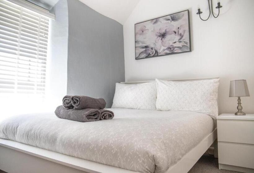 مبيت وإفطار The Cottage