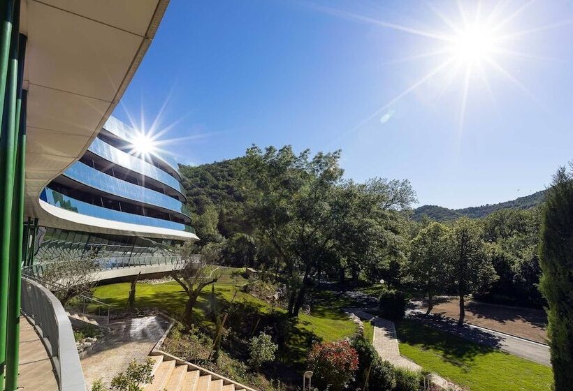 ホテル Eau Thermale Avène L Hôtel