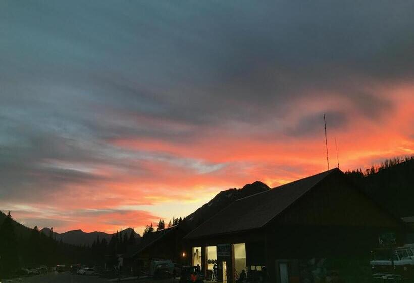 בית מלון כפרי Elk Horn Lodge