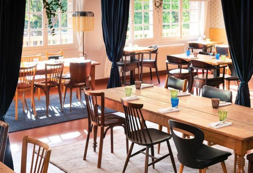 Отель La Cascade