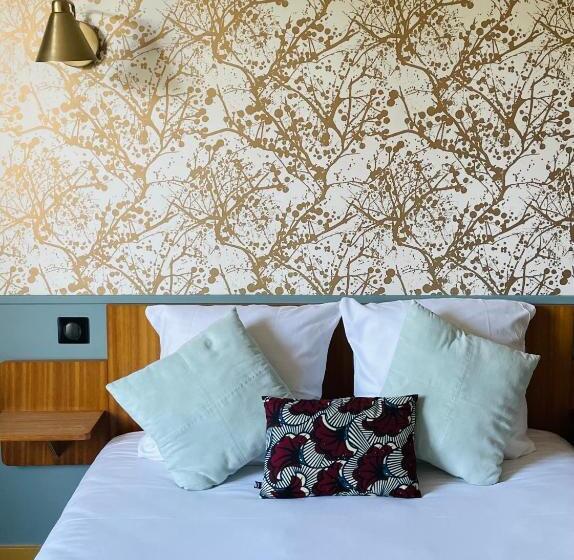 Отель La Cascade