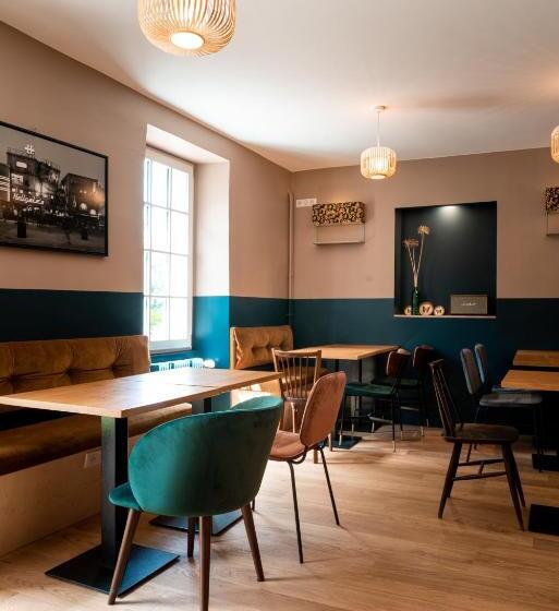 Отель La Cascade