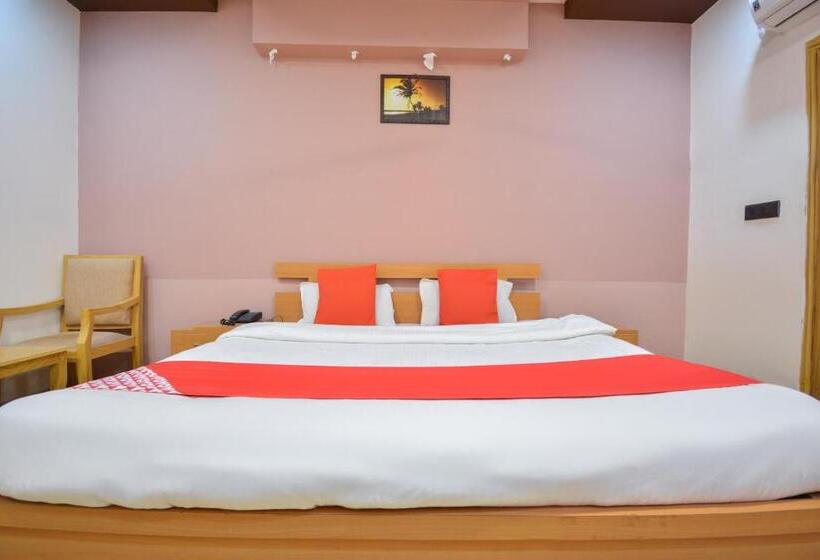 בית מלון כפרי Oyo 28000  Shivay Residency