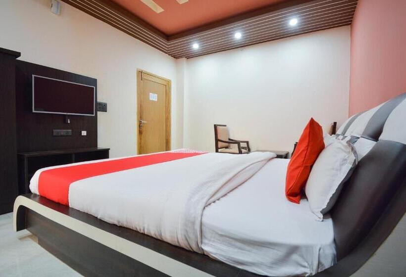 בית מלון כפרי Oyo 28000  Shivay Residency