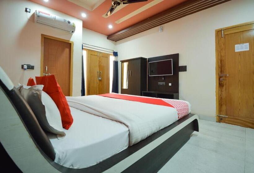 בית מלון כפרי Oyo 28000  Shivay Residency