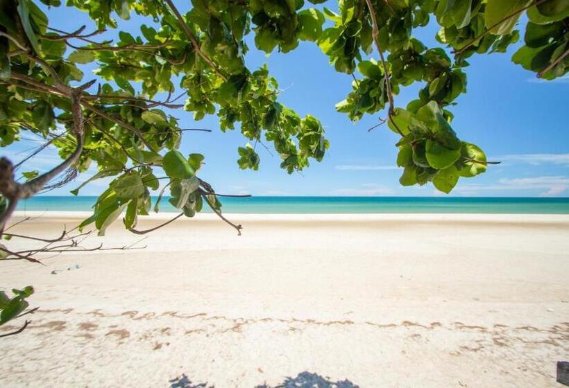 Pensionat หาดทรายขาวรีสอร์ท