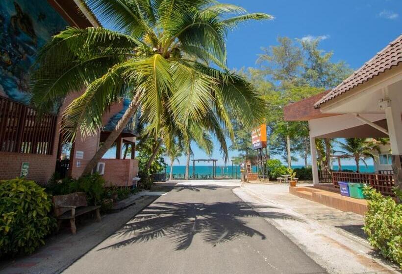 Pensionat หาดทรายขาวรีสอร์ท