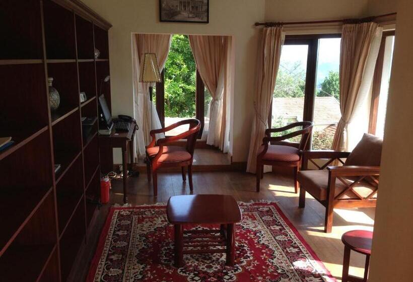 بنسيون Colonial 4 B/r Home, Great For Families, Coonoor