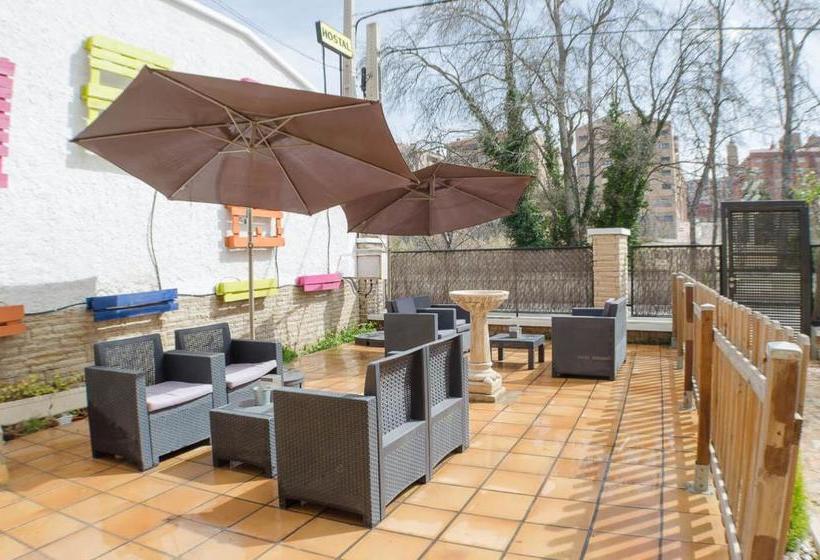 פנסיון Hostal Los Calatravos