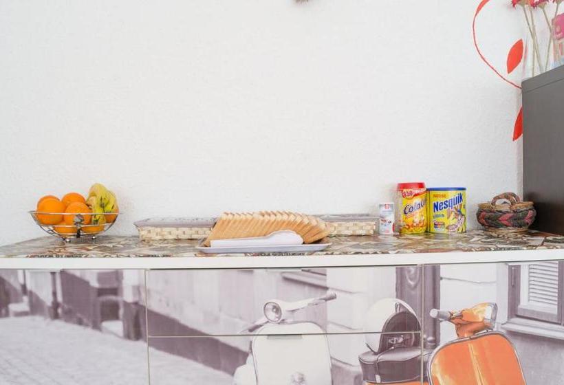 פנסיון Hostal Los Calatravos