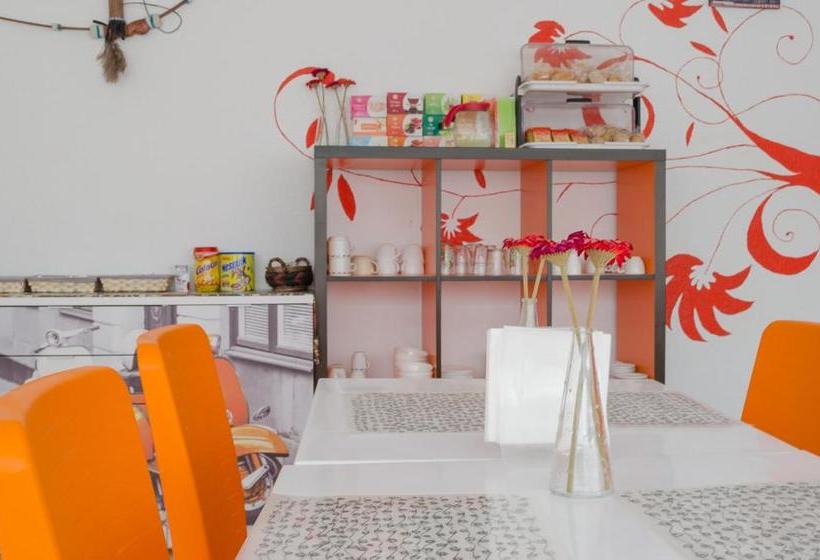 פנסיון Hostal Los Calatravos