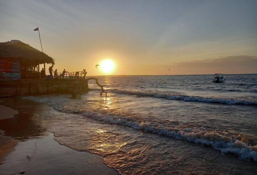 بنسيون Orla Atins