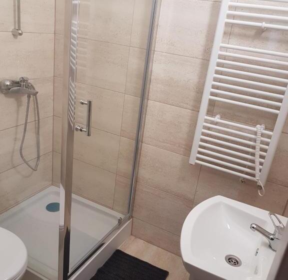 Pensjonat Apartmán 1, Třílůžkový S Přistýlkou S Kuchyní A Koupelnou