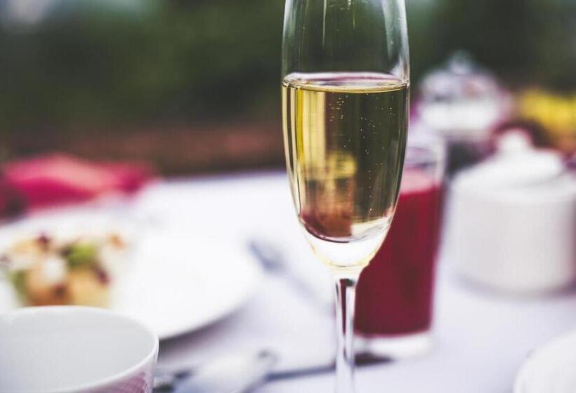 אתר נופש The Postcard Cuelim, Goa