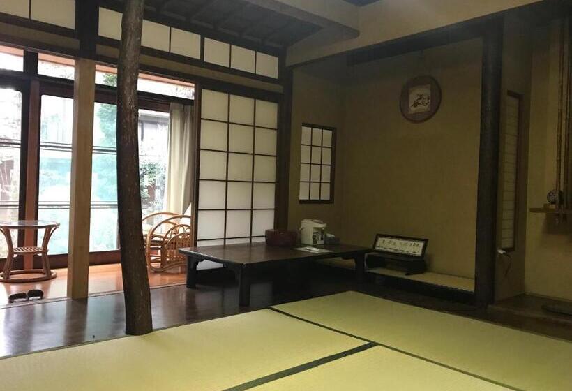 Рёкан Gunkakutei