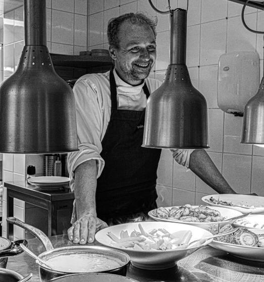 فندق صغير Pret A Gouter Bistro Bar Bed