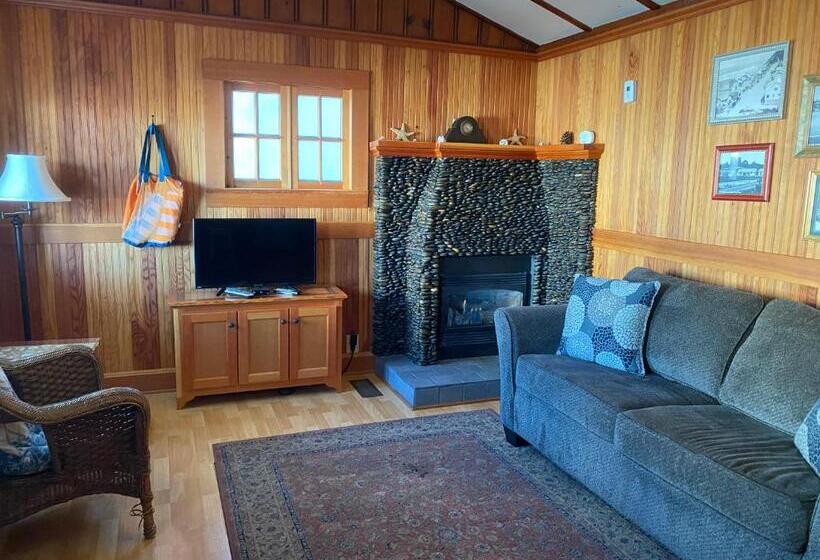 فندق صغير Whistling Winds Motel