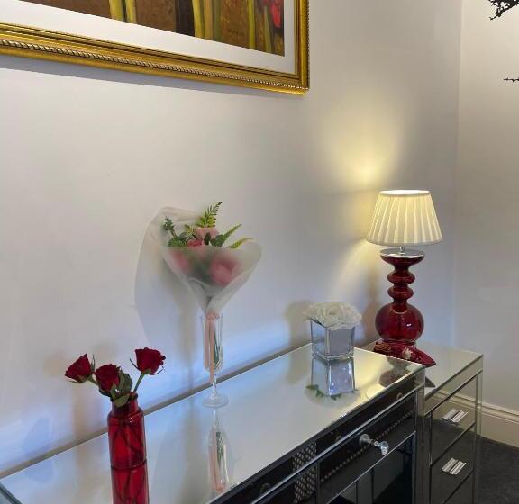 민박 The Old Rectory