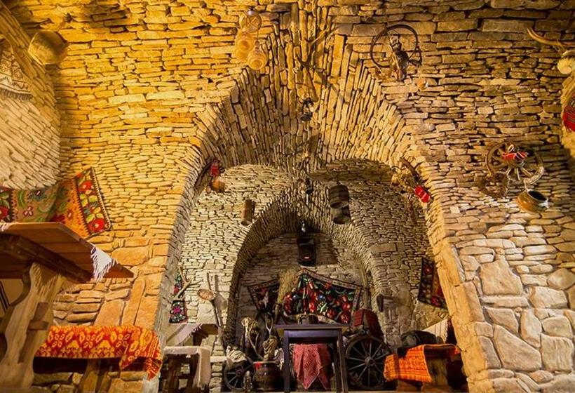 ホテル Hanul Ursilor