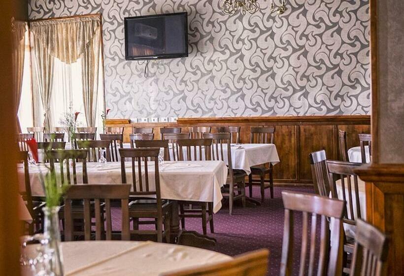 ホテル Hanul Ursilor