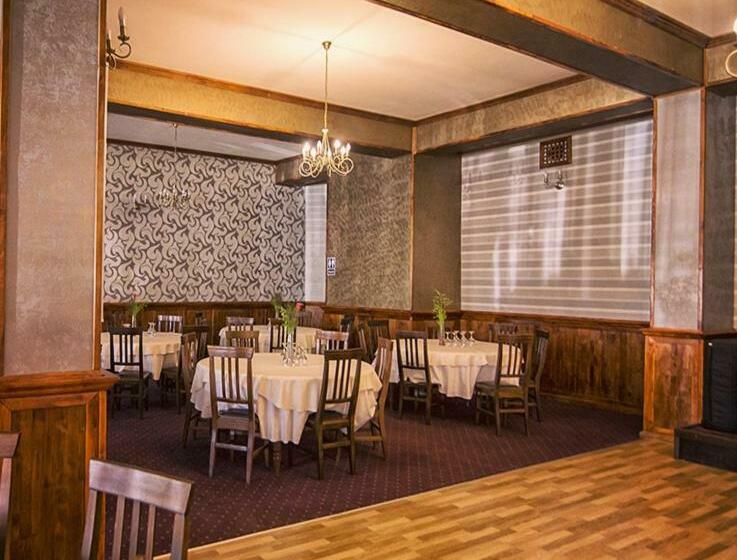 ホテル Hanul Ursilor