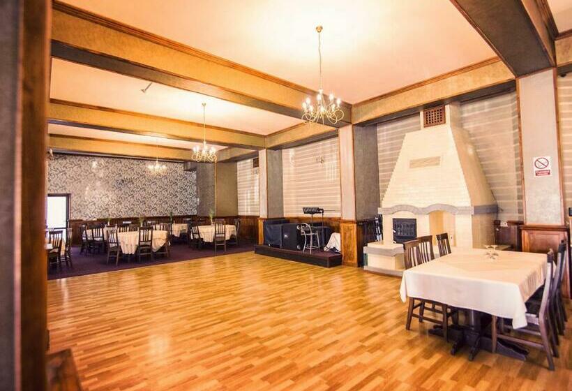 ホテル Hanul Ursilor