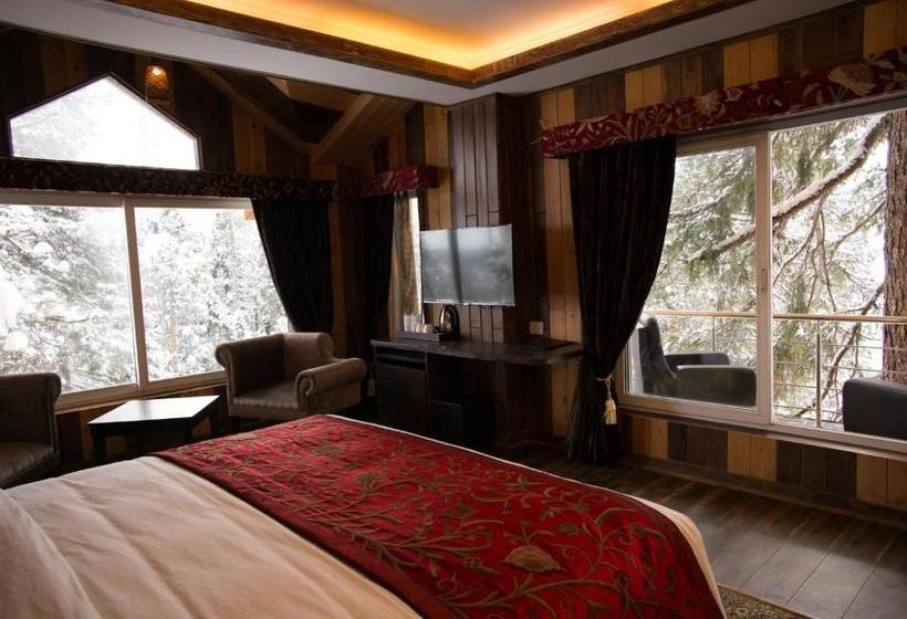 ホテル The Rosewood