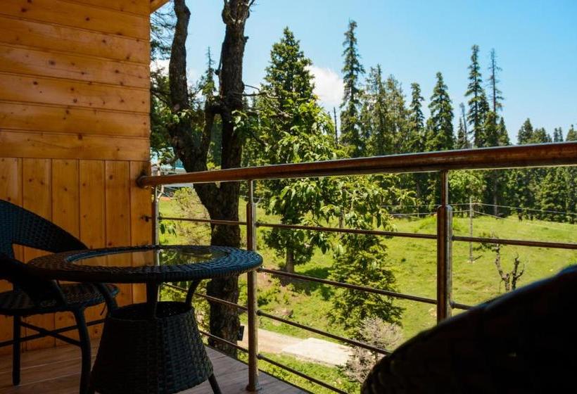 ホテル The Rosewood