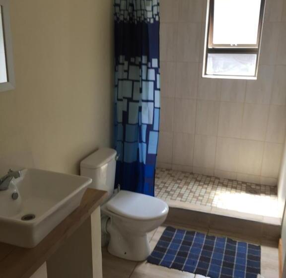 פנסיון Bamboo Room