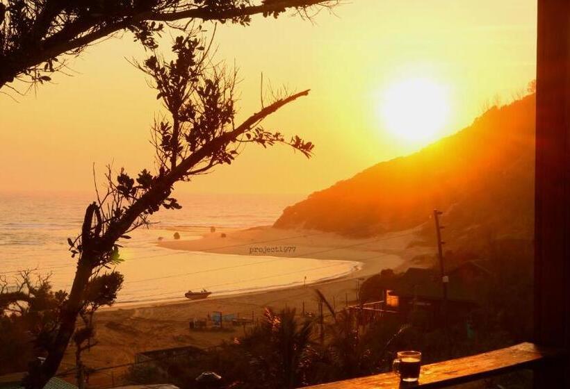 פנסיון Bamboo Room