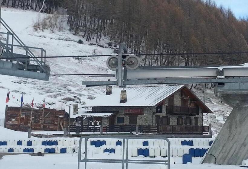 بنسيون Grand Golliat