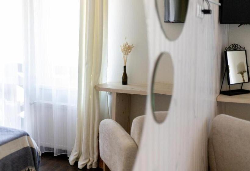 פנסיון Guest House