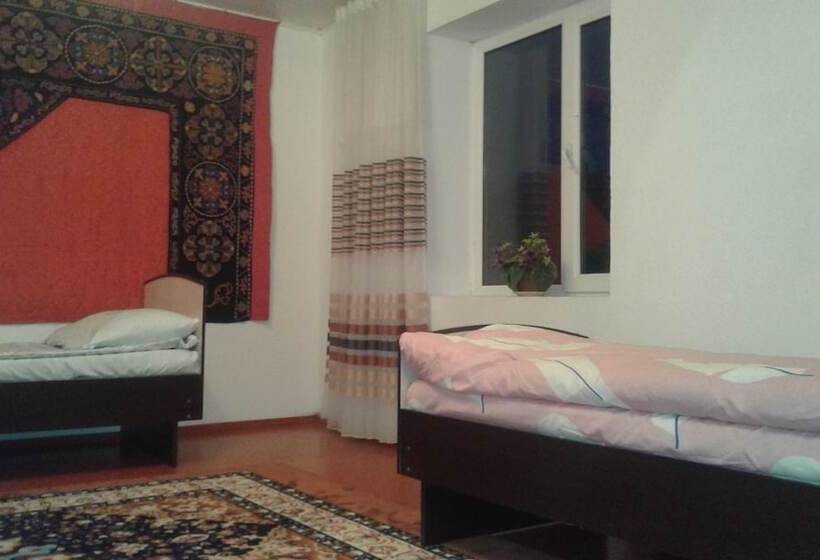 پانسیون Trekking Center