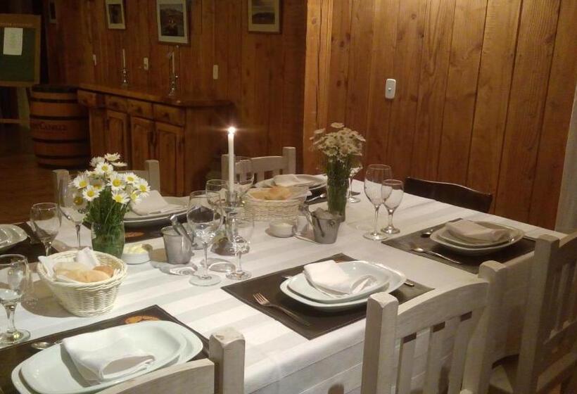 הוסטל La Pilarica River & Mountain Lodge