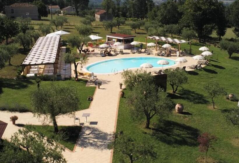 בית מלון כפרי Agriturismo Il Castagneto