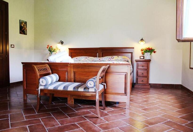 בית מלון כפרי Agriturismo Il Castagneto