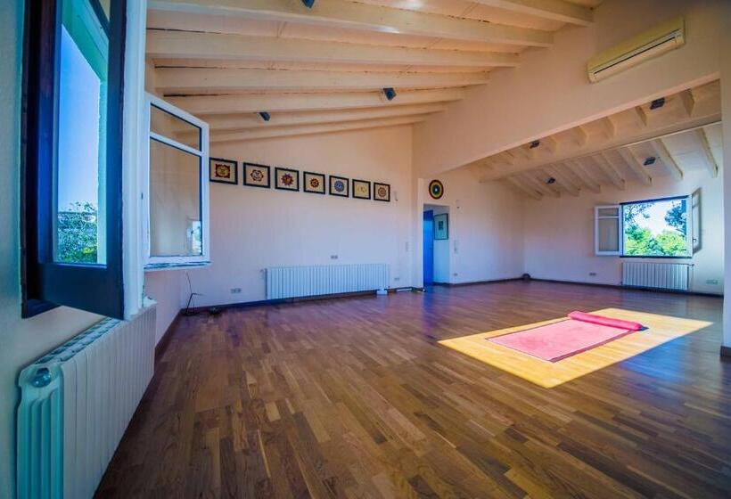 Пансион Apartments In Villa Isabel