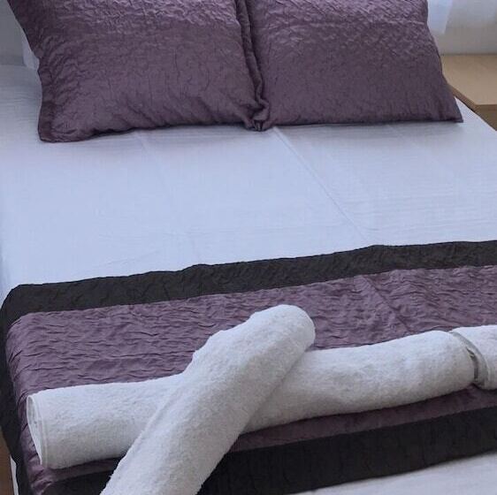 פנסיון Aurora Guest House