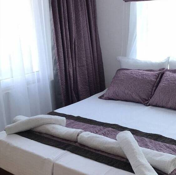 פנסיון Aurora Guest House