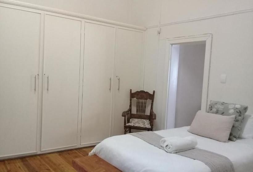 פנסיון Die Hoekhuis