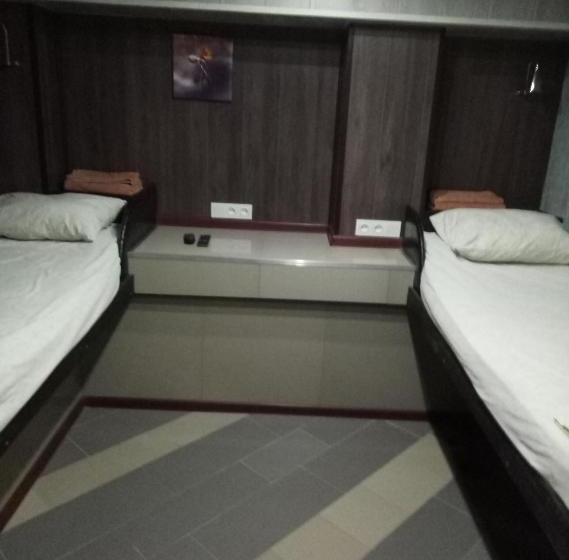 پانسیون Guest House Khan