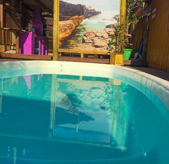 پانسیون Hindu Box Containers E Cabanas