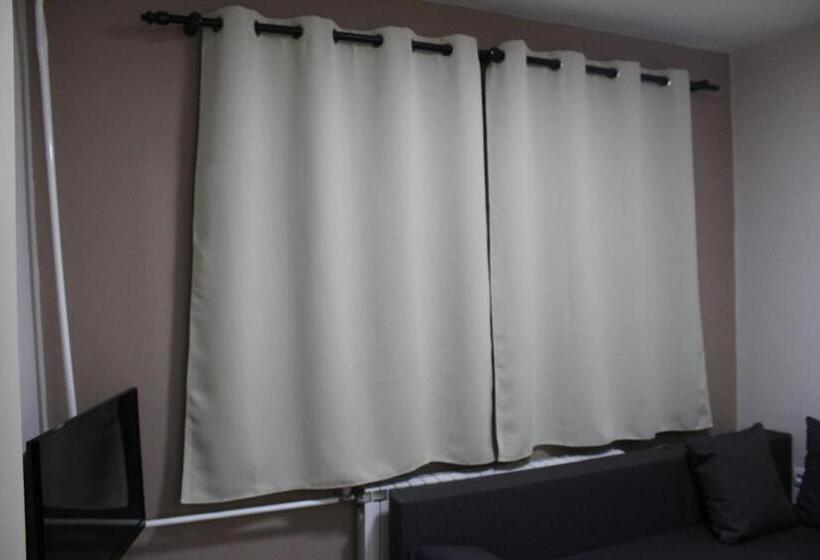 پانسیون Villa Flora Apartments Krushevo