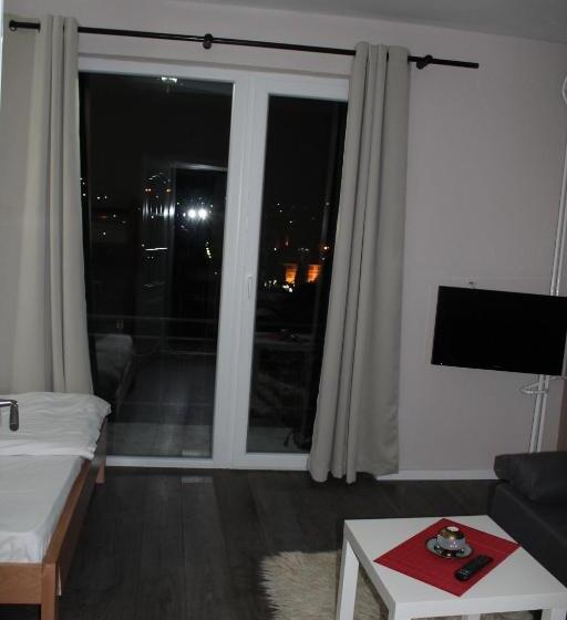 پانسیون Villa Flora Apartments Krushevo