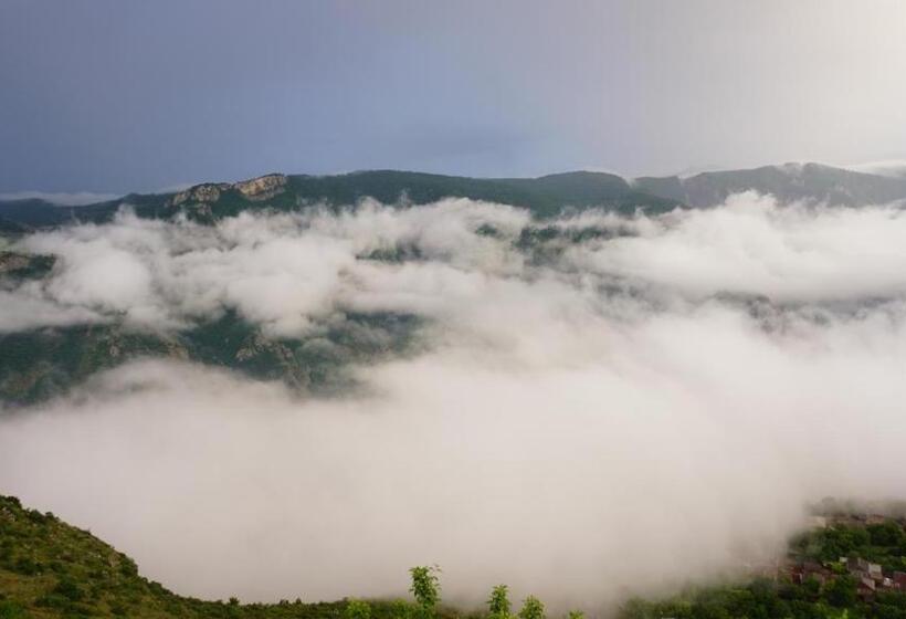بنسيون Wings Of Tatev Private Villa