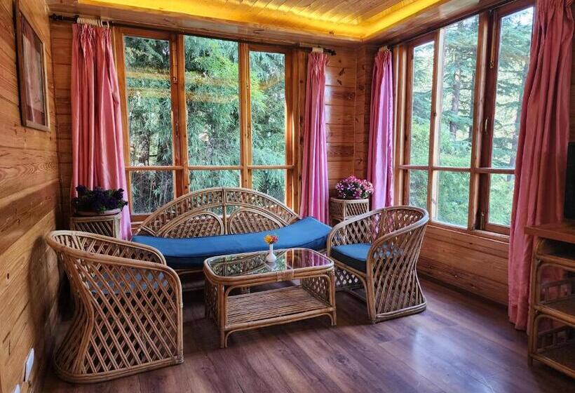 استراحتگاه The Chalets Naldehra