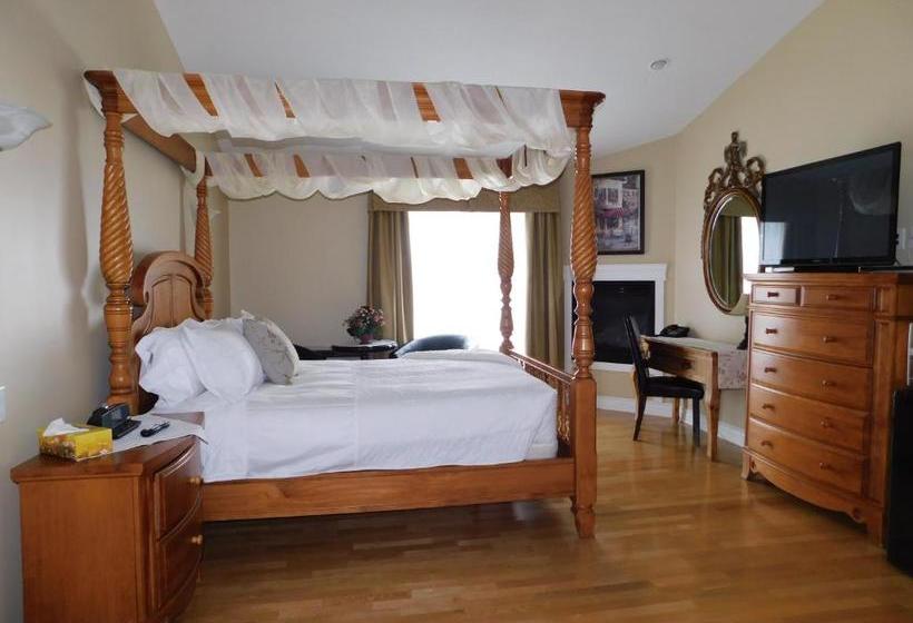 הוסטל Lakeshore Inn