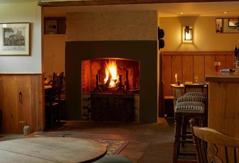 فندق صغير The Kingham Plough