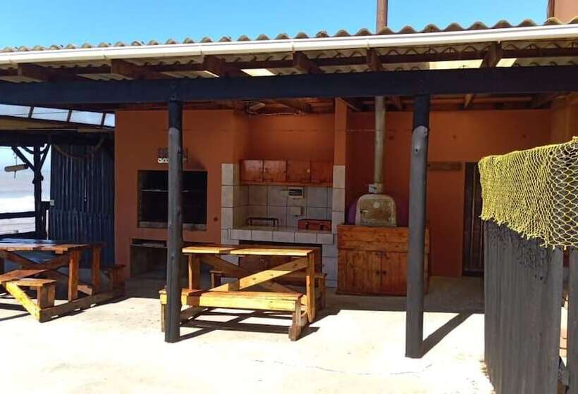 הוסטל Umkomaas Lodge